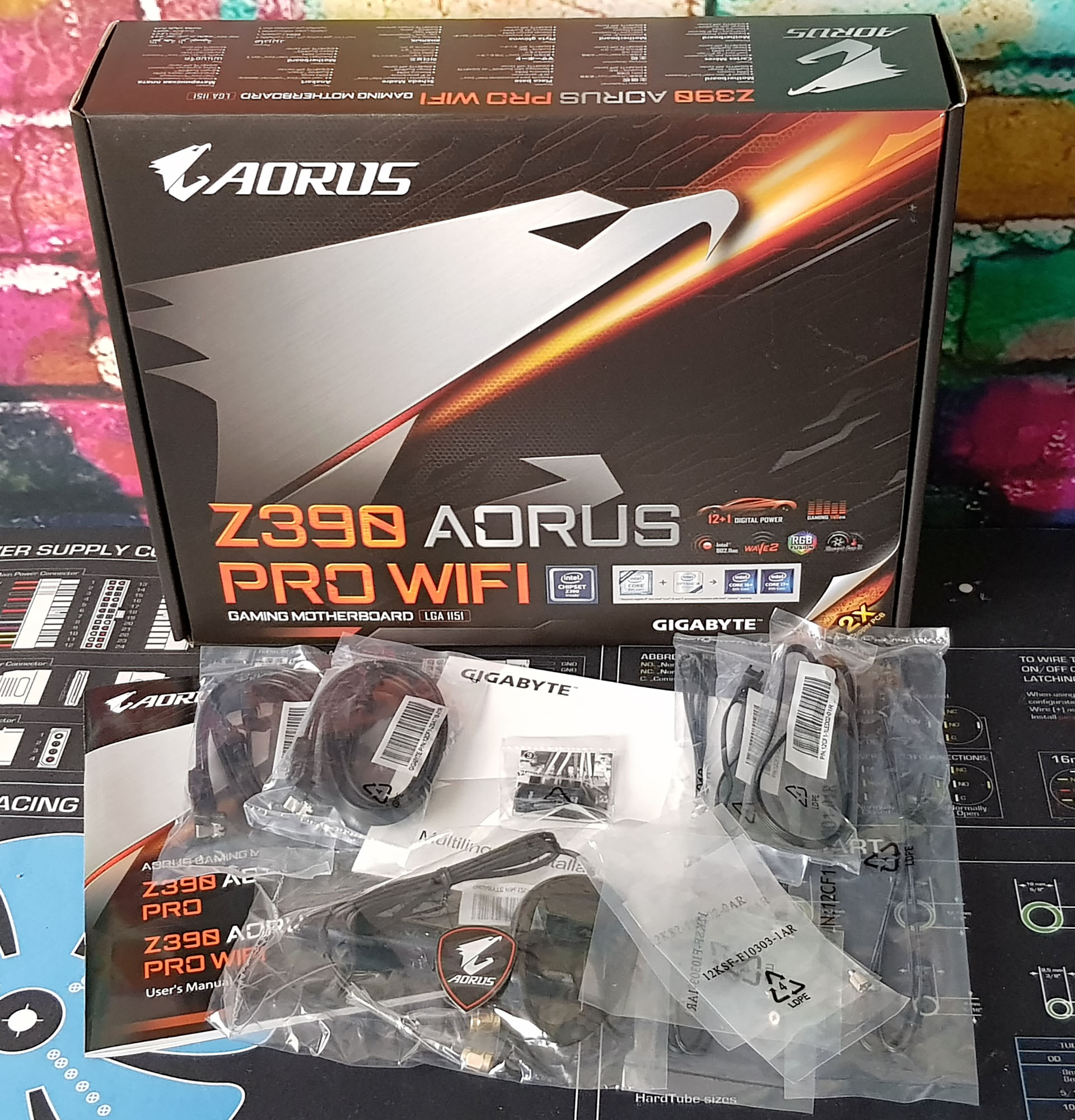 Visual Inspection - The GIGABYTE Z390 Aorus Pro WIFI Motherboard 